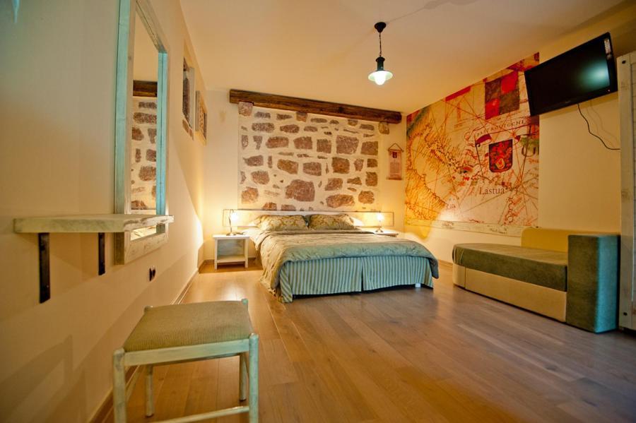 Medin Di Lastua Petrovac Rum bild